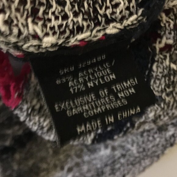 le chateau Grey, Navy and Pink Crochet Tunic Length Slip Over Top - Picture 6 of 11